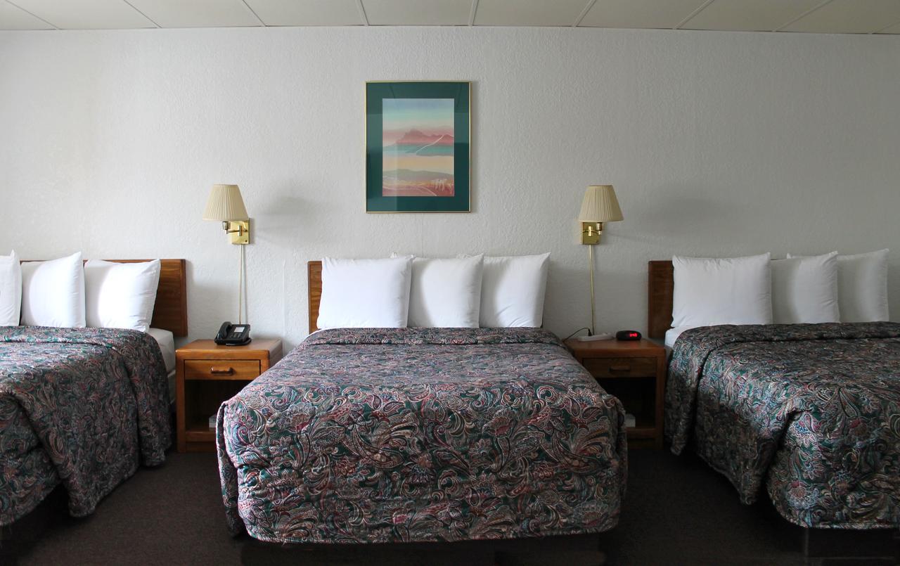 Budget Host Crestview Inn Sault Ste. Marie Buitenkant foto